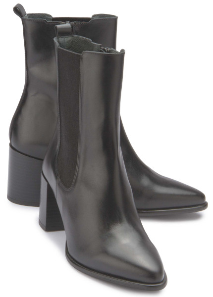 Chelsea boot in undersizes: 2094-25