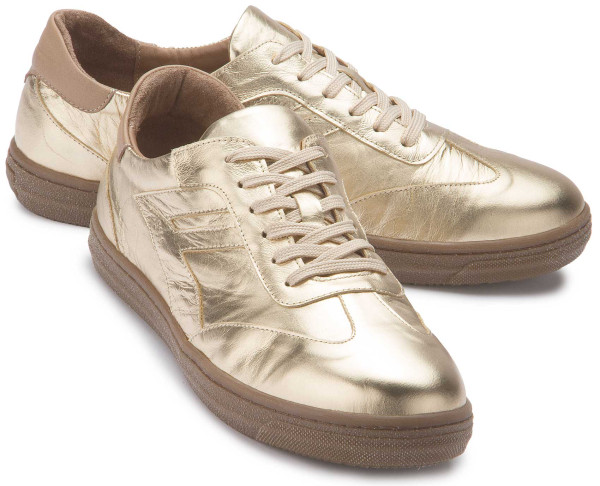Oversized sneakers: 4310-15