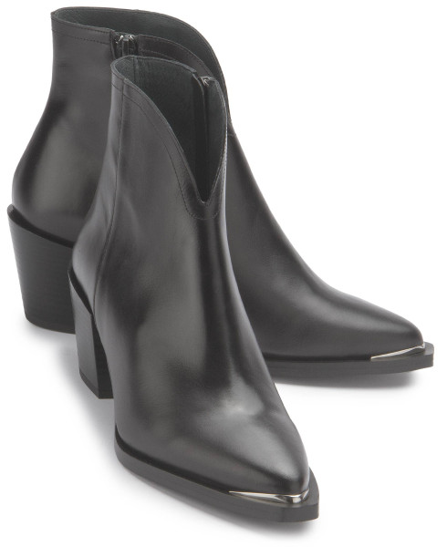 Stiefelette in Untergrößen: 2000-24