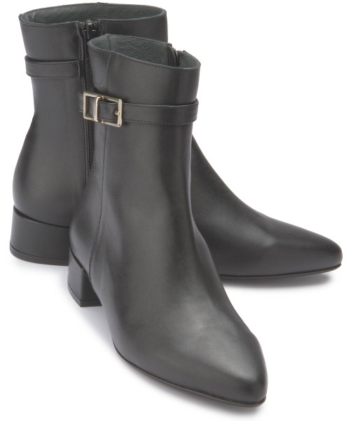 Stiefelette in Untergrößen: 2114-25