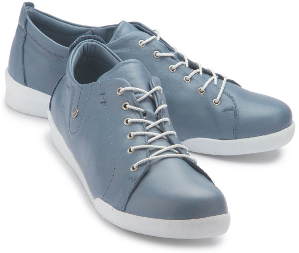 Oversized sneaker: 4302-15