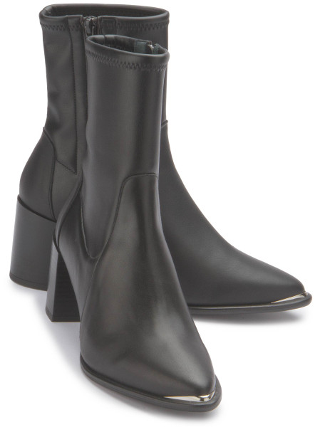 Stiefelette in Übergrößen: 2025-24